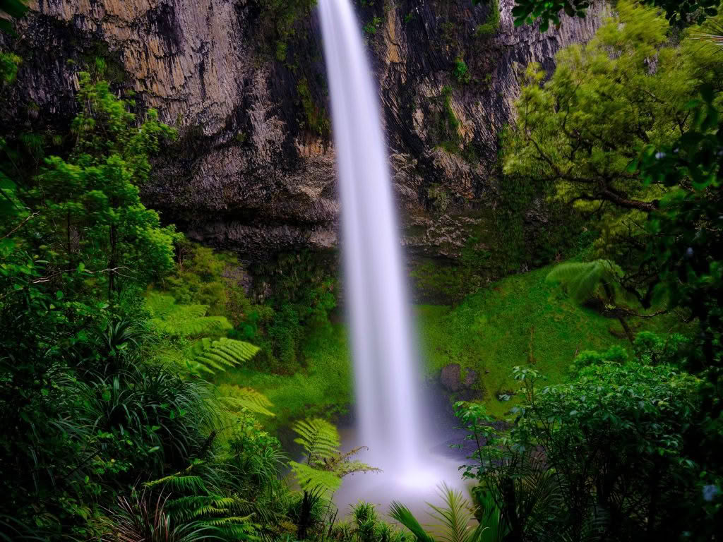 Bridal Veil Falls, Waikato, New Zealand