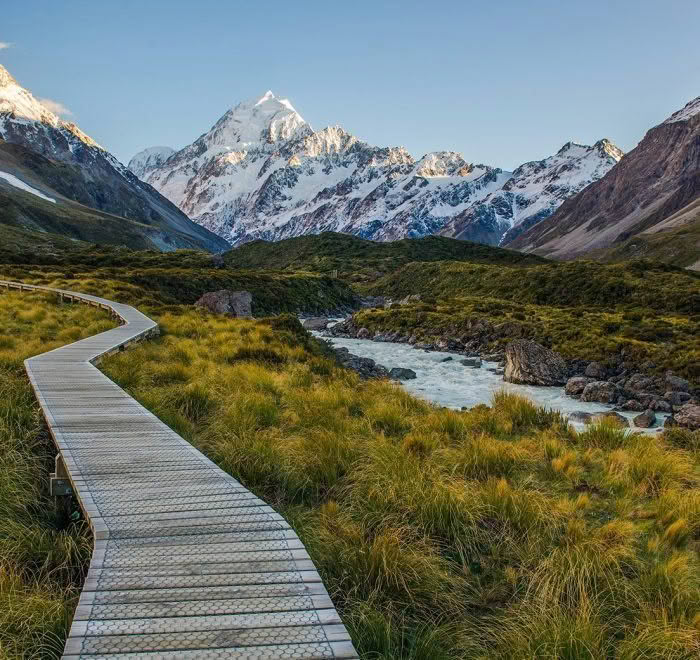 Mount Cook from Hooker Valley. New Zealand Photo Tours